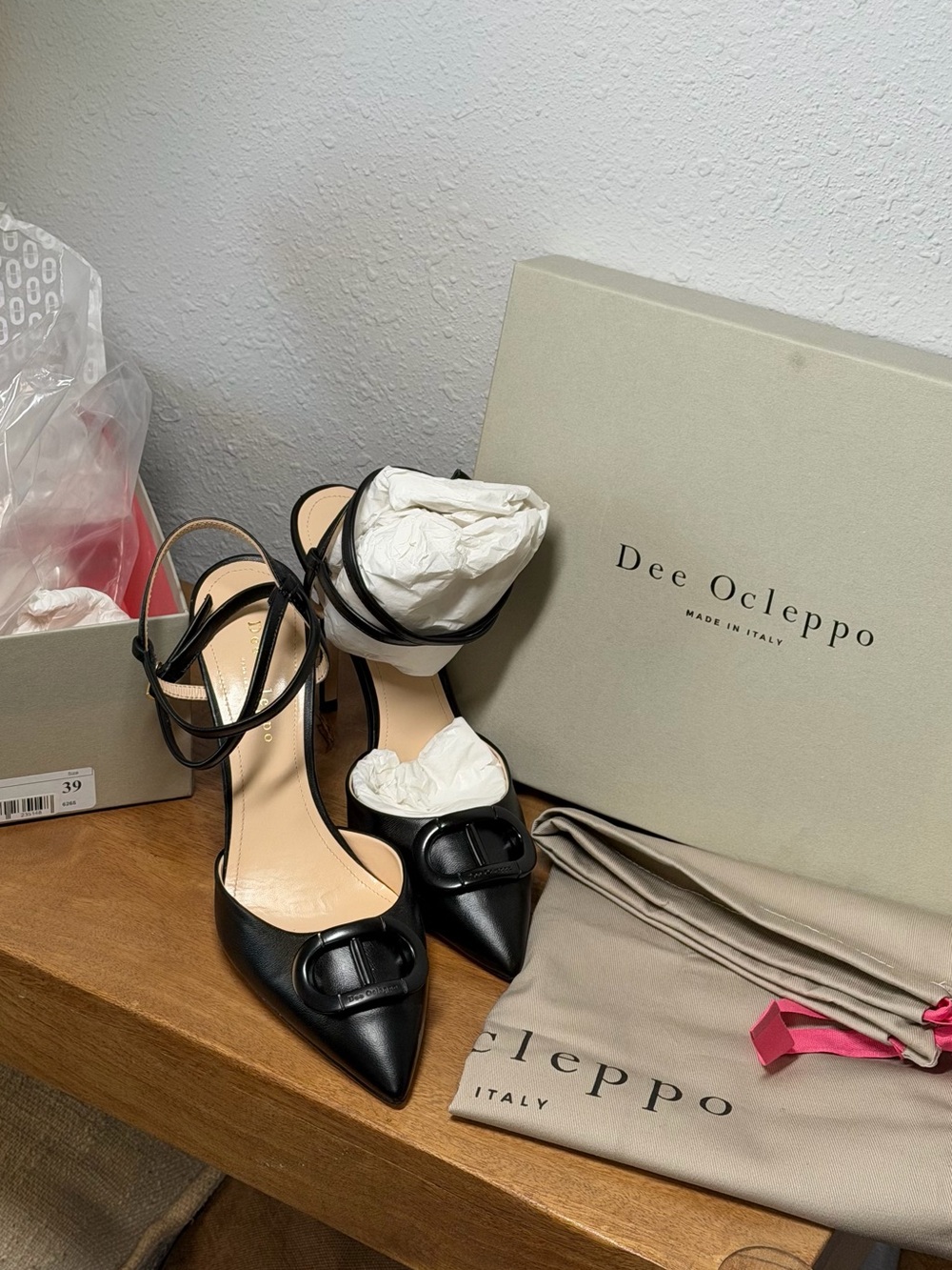 Dee Ocleppo Pandora Leather Heels brand new